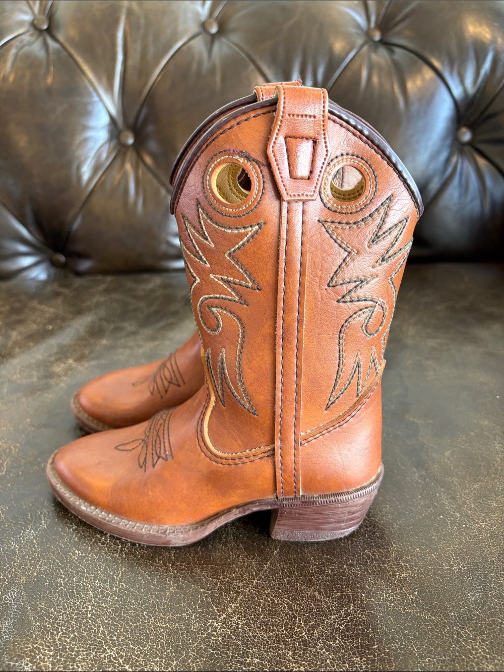 Classic Brown Kids Cowboy Boots - Stylish Western Look Size 8